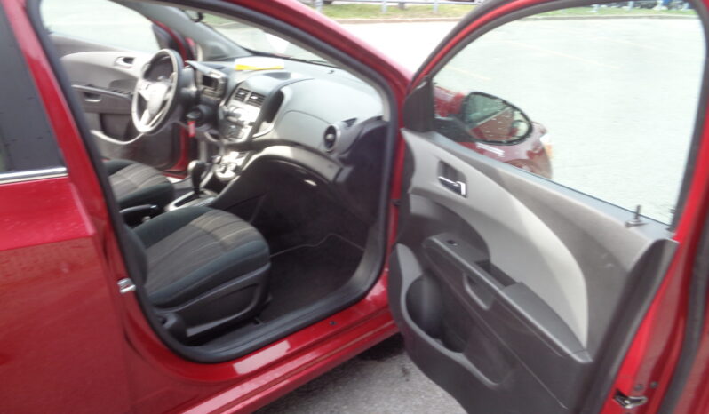 CHEVROLET SONIC LT AUTOMATIQUE *** VENDU *** complet