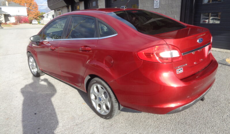 FORD FIESTA TITANIUM *** VENDU *** complet