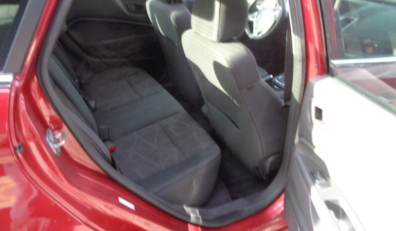FORD FIESTA TITANIUM *** VENDU *** complet