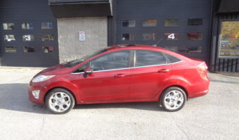 FORD FIESTA TITANIUM *** VENDU *** complet