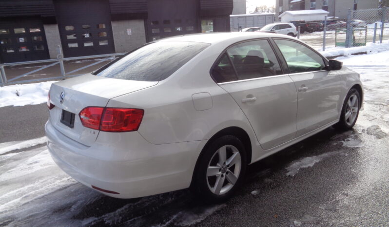 VOLKSWAGEN JETTA COMFORTLINE TSI 2014 complet